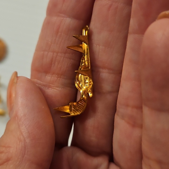 Lots of Western themed crafting brads charms    and More silver blue gold - Picture 12 of 14